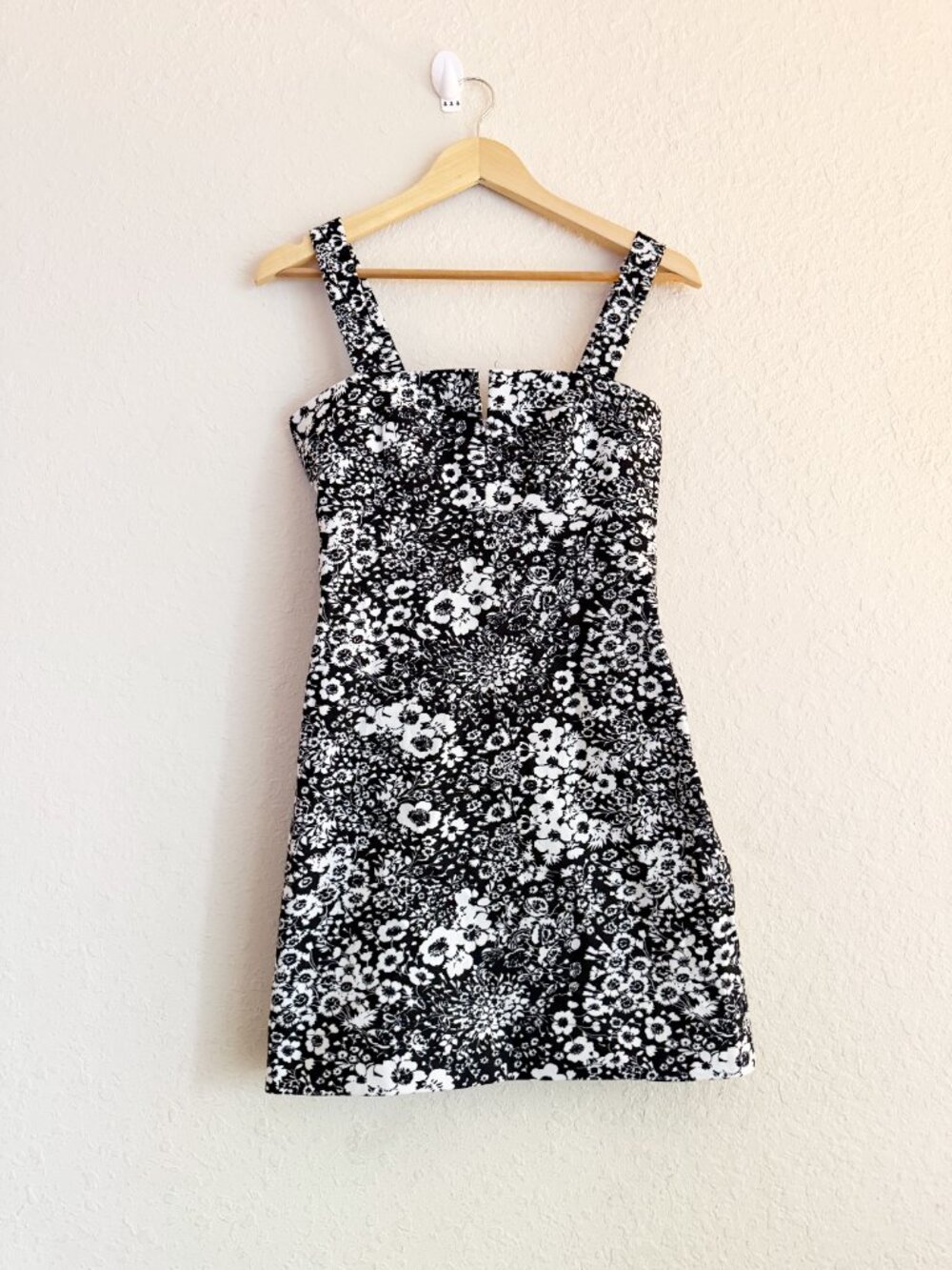 Hyacinth House Black White Floral Mini Dress XS